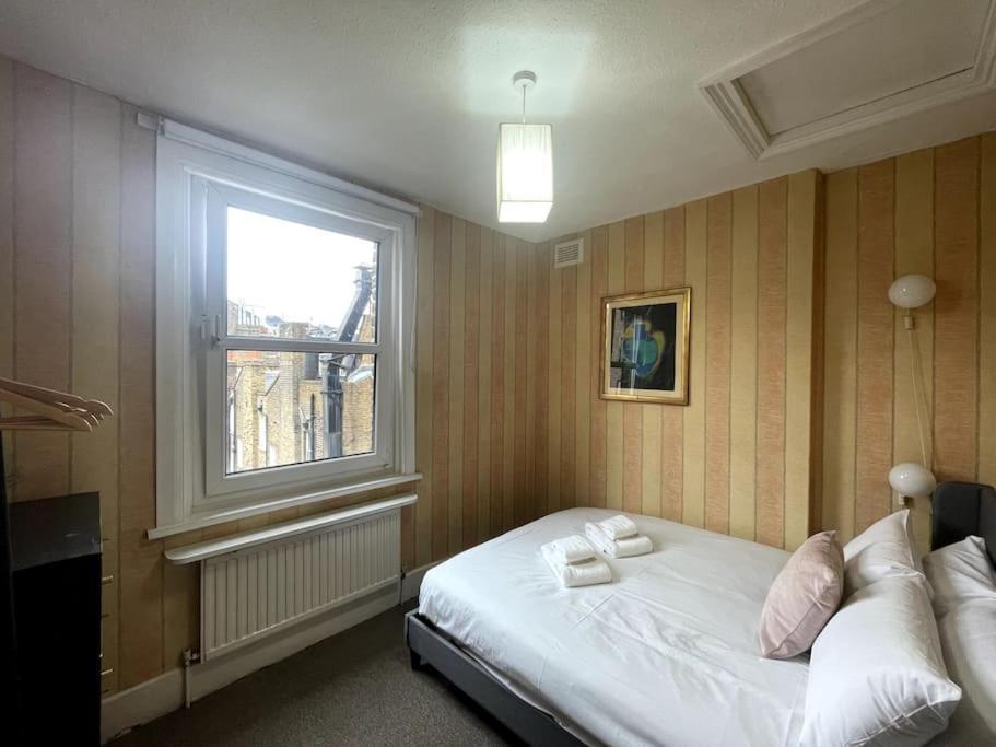Old School Grandma London Experience ! Appartement Buitenkant foto
